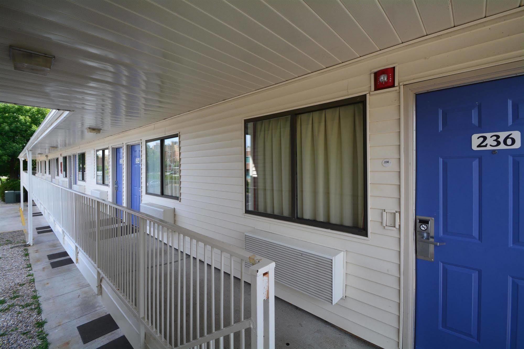 Motel 6-Wethersfield, Ct - Hartford Exteriör bild